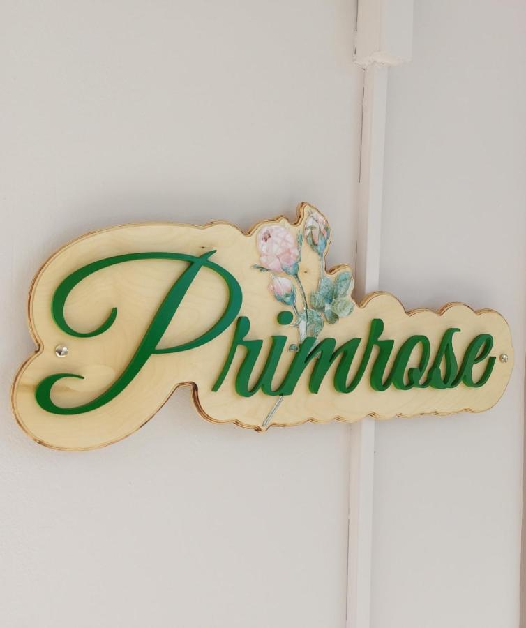 Primrose Apartments โตโล ภายนอก รูปภาพ